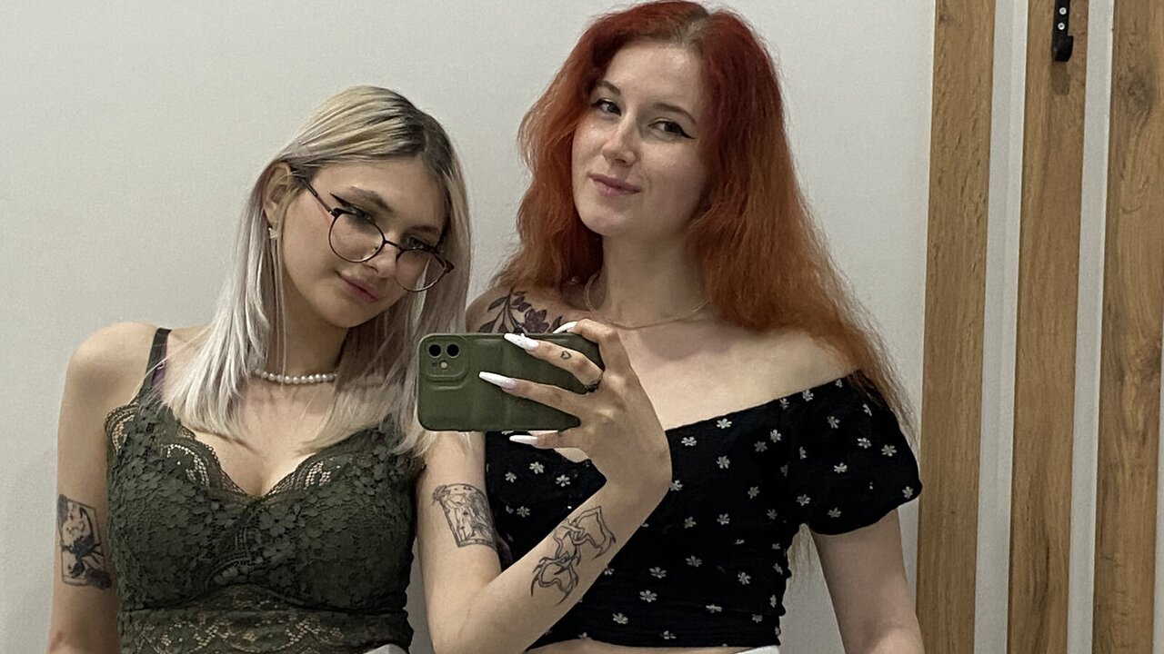 Enter to see naked SilviaAndTayte